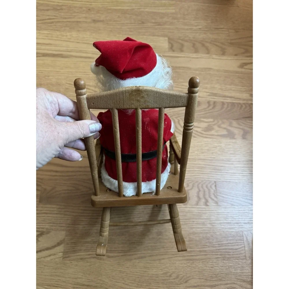 Vintage 1991 Animated Rocking Santa 16in Musical Christmas Figure